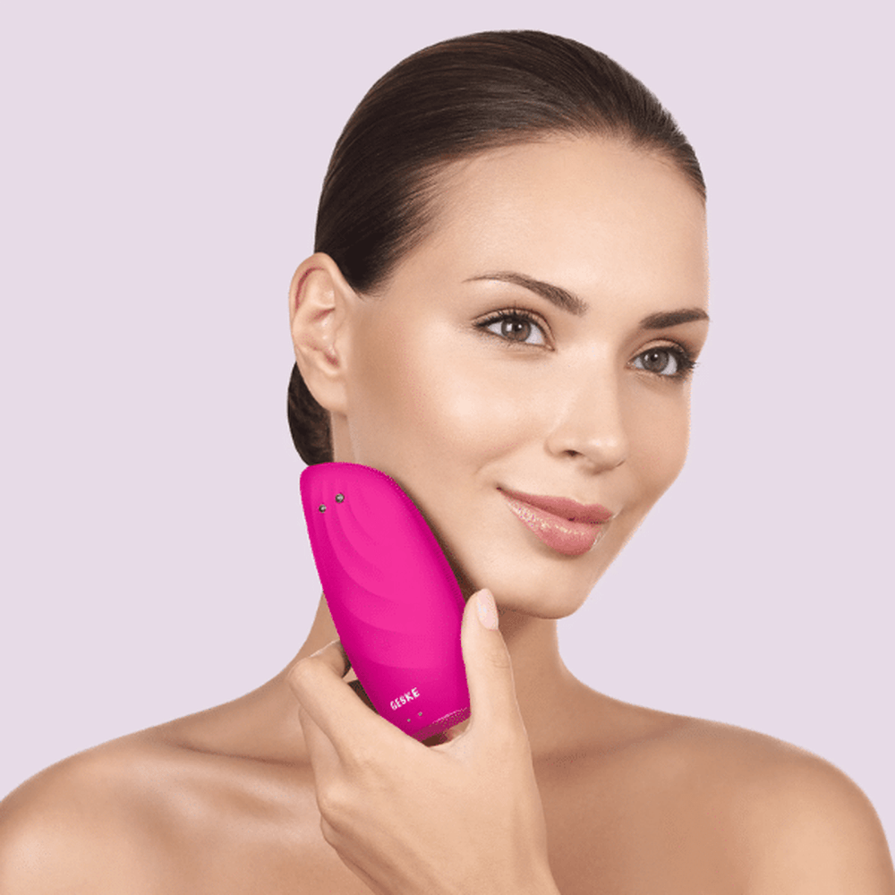 Geske Sonic Thermo Facial Brush & Face lifter 8 in 1 Magenta