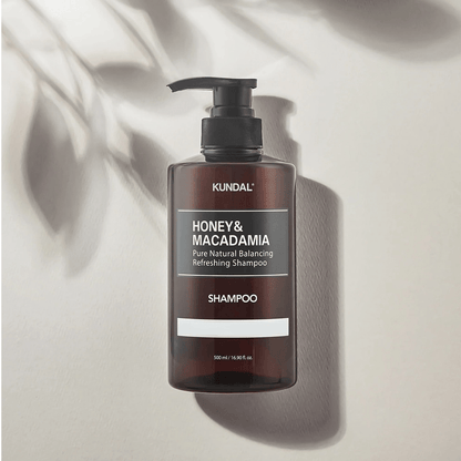 Kundal Honey &amp; Macadamia Nature Shampoo Blackberry Bay 500 ml