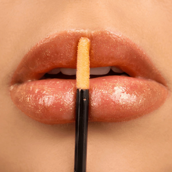 Manifest Beauty Big Pout Energy Lip Plumping Oil - Dubai Gold